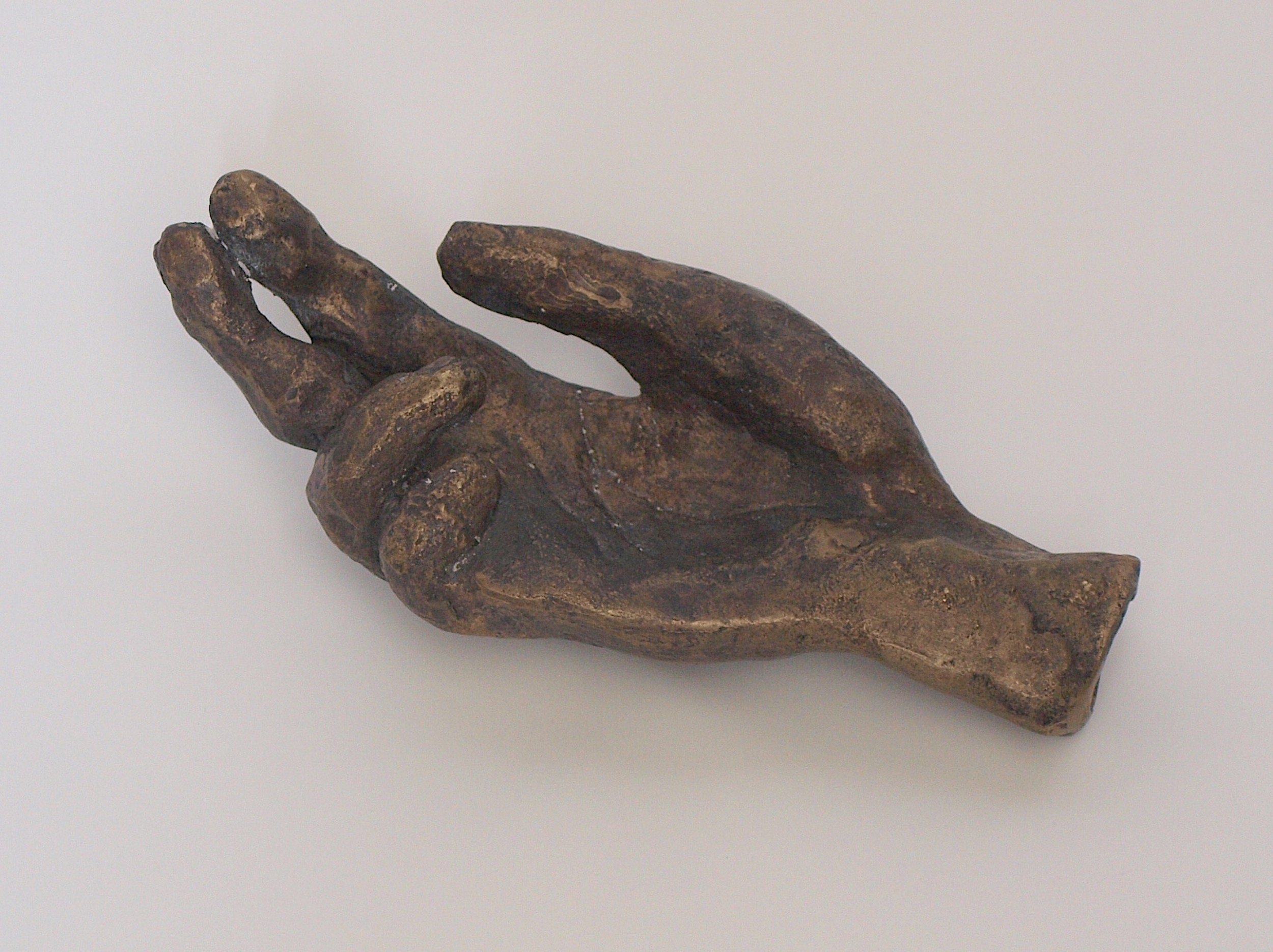 Hand bronze veronica waldburg 2